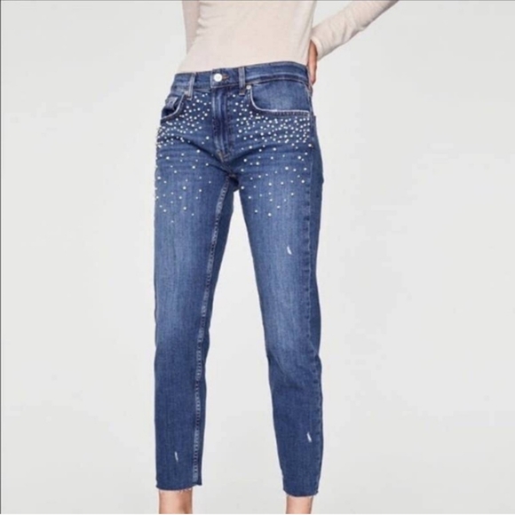 ZARA Woman Premium Denim Pearl Embellished Distressed Ripped Raw Hem Blue Jeans - Picture 1 of 12